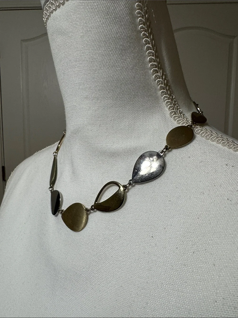 LOFT Gold Teardrop Link Necklace